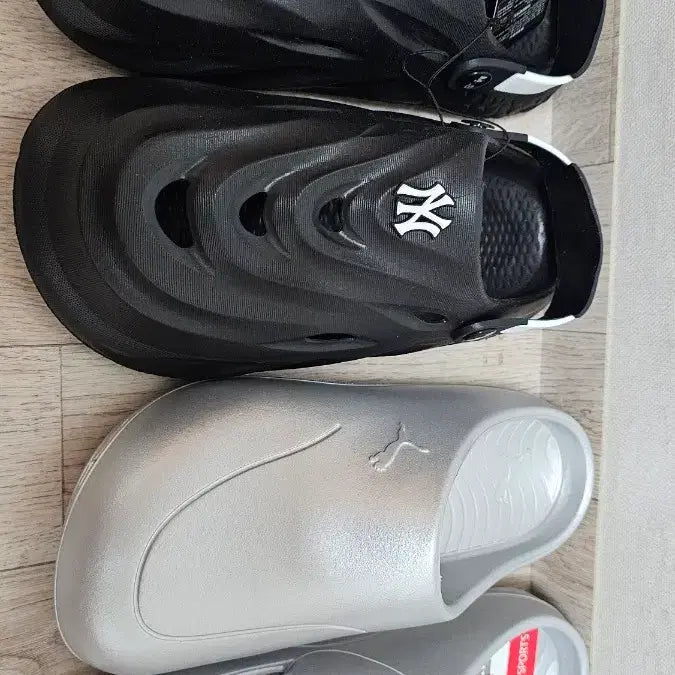 [BUNJANG] Puma x MLB Unisex Sneakers (Set of 2) / 255슬리퍼새거두개묶음(푸마 엠엘비)