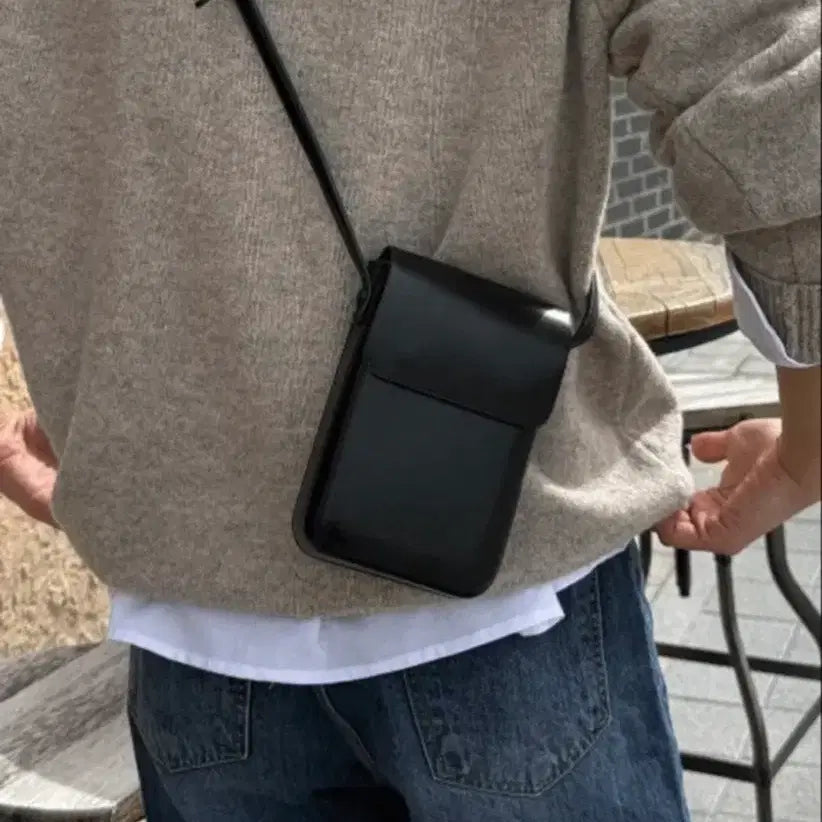 [BUNJANG] Daily Flip Crossbody Bag Black / 데일리 플립 크로스백 블랙 [남여공용]