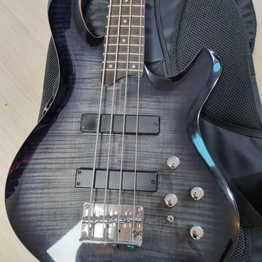 [BUNJANG] Dame Paul & Paul 250 Bass Guitar / 데임 폴앤폴250 베이스기타
