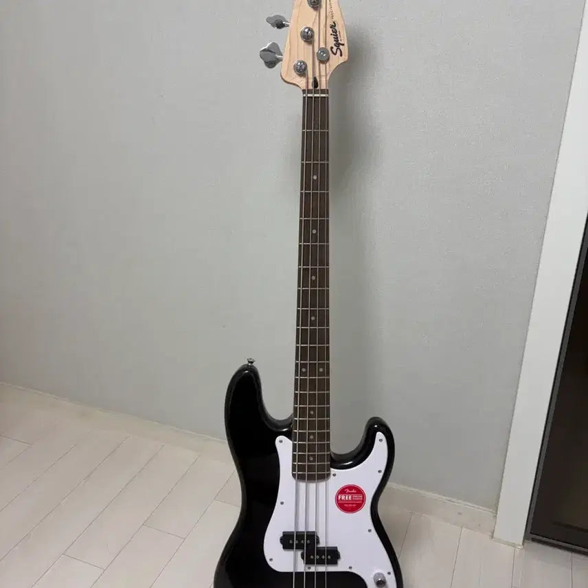 [BUNJANG] Squier Sonic Series 4-String Bass Guitar / 스콰이어 소닉 베이스기타 4현 판매합니다