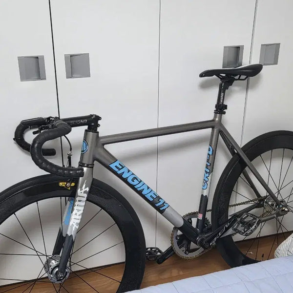 [BUNJANG] Engine11 Gunmetal Frame Fixie Bicycle / 엔진11건메탈반차