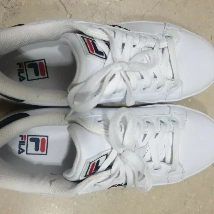 [BUNJANG] Fila White Sneakers / 휠라 스니커즈 화이트