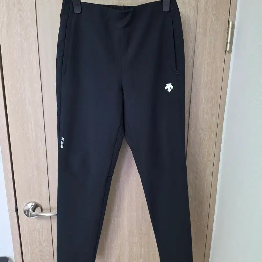 [BUNJANG] Descente Men's Training Pants (Size M/31-32) / 남성)데상트 트레이닝 팬츠 호칭M85 (31-32추천)