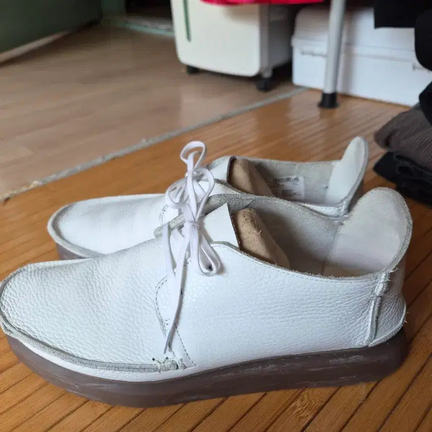[BUNJANG] Clarks Original Wallabee White Leather Shoes / 클락스 오리지널 세븐 화이트 레더 슈즈 280