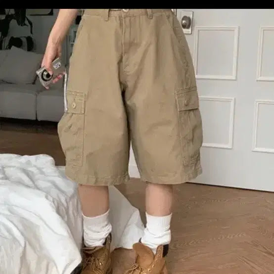[BUNJANG] Modi Mood Camel Vintage Cargo Bermuda Shorts (S) / 모디무드 카멜 빈티지 카고 버뮤다 팬츠 (S)