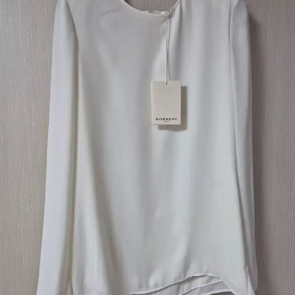 [BUNJANG] Givenchy Blouse White 36 (New) / (정품) 지방시 블라우스 화이트 36 (새제품)