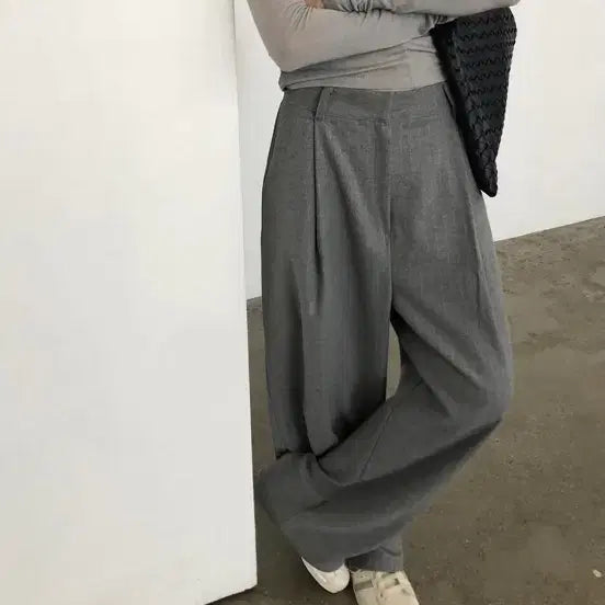 [BUNJANG] Leve Pin-tuck Stripe Wool Slacks / 르에브 leve 핀턱 스트라이프 울 슬랙스