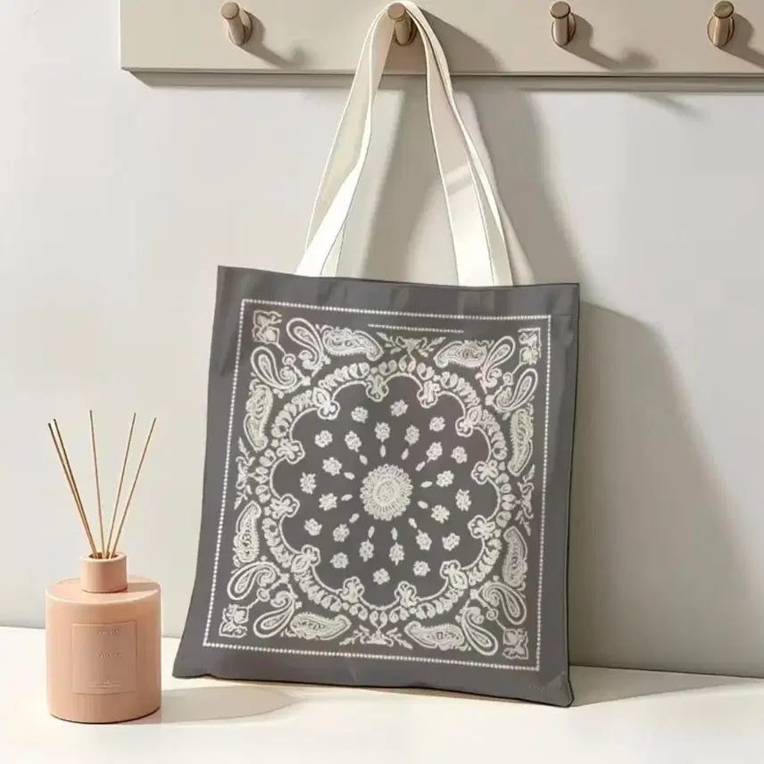 [BUNJANG] Bandana Pattern Tote Bag Gray / 반다나 패턴 토트백 회색(새상품)
