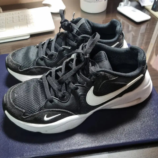 [BUNJANG] Nike Air Max Sneakers Black 245mm / (245mm) 발편한 나이키 에어맥스 운동화 블랙 팝니다 ^^