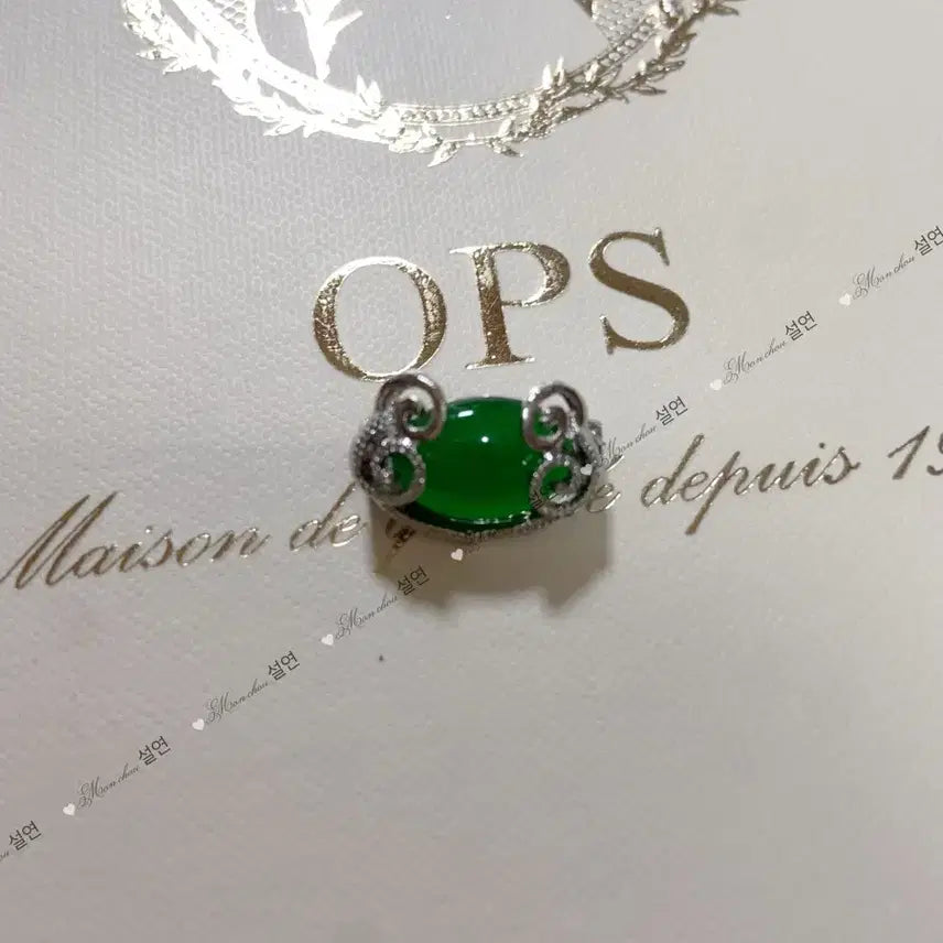 [BUNJANG] Mini Cubic Brooch (1.5*2.5cm) / mini size1.5*2.5cm 큐빅 브로치