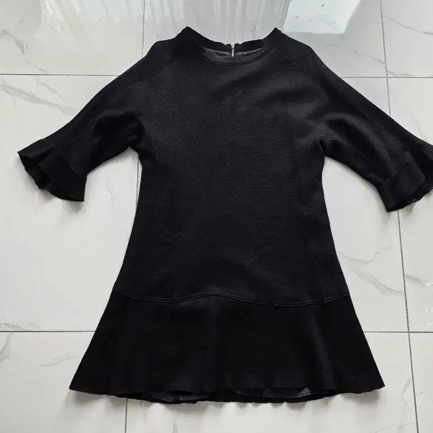 [BUNJANG] DUEL Black Frill Sleeve Knit Dress / [정품] 듀엘 블랙 프릴 소매 니트 원피스 블랙55