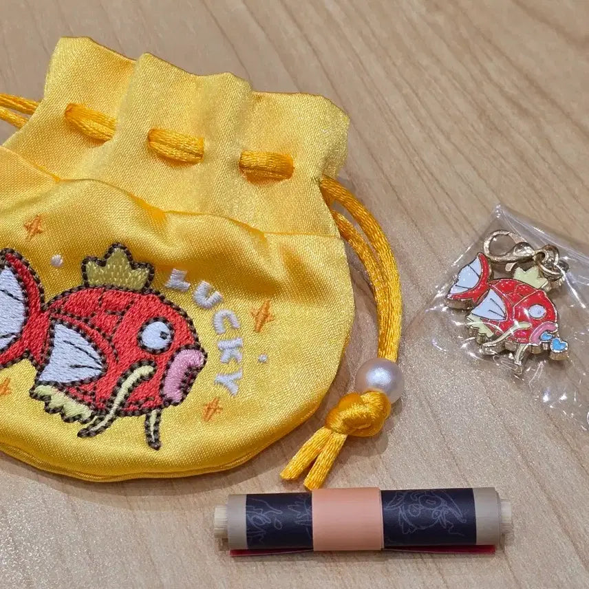 [BUNJANG] Pokemon Magikarp Embroidered Pouch + Keychain Set / 포켓몬 잉어킹 자수 파우치 + 키링