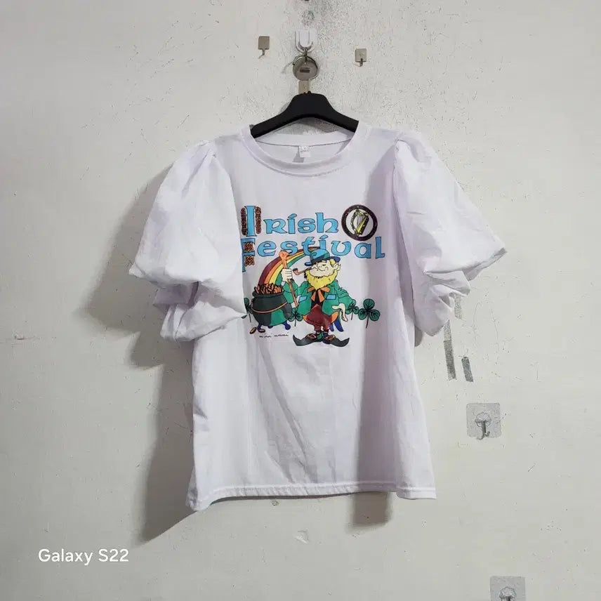[BUNJANG] Puff Sleeve Souvenir T-Shirt / 기념품 퍼프 소매 티셔츠