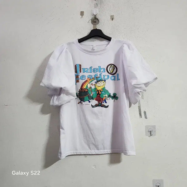 [BUNJANG] Puff Sleeve Souvenir T-Shirt / 기념품 퍼프 소매 티셔츠