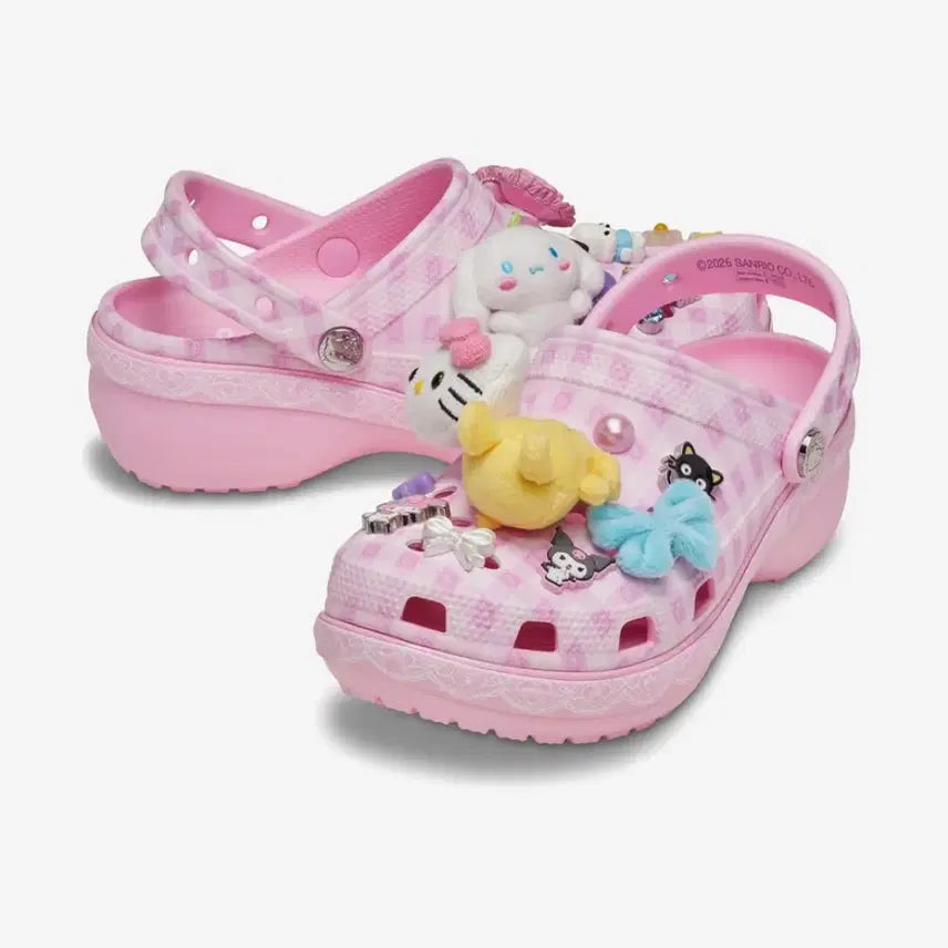 [BUNJANG] Crocs Hello Kitty & Friends Classic Platform Clogs (W7/240) / [새상품] 크록스 헬로키티 앤 프렌즈 클래식 플랫폼 클로그 240 w7