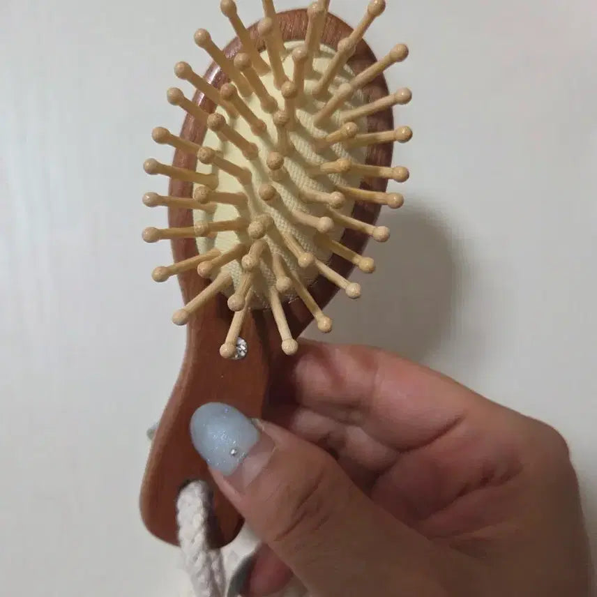 [BUNJANG] Portable Mini Hair Brush with Wooden Handle / 휴대용 미니 헤어 브러쉬