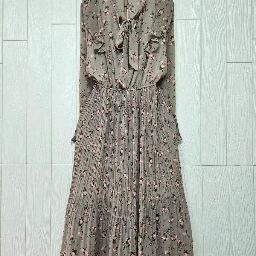[BUNJANG] Pleats Frill Chiffon Dress / 플리츠 프릴쉬폰 원피스