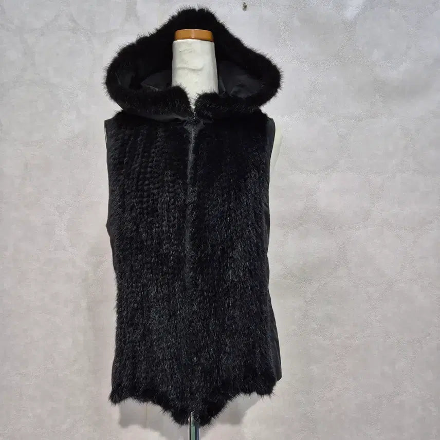 [BUNJANG] Natural Mink Hooded Vest Black / 천연밍크 후드  베스트 블랙