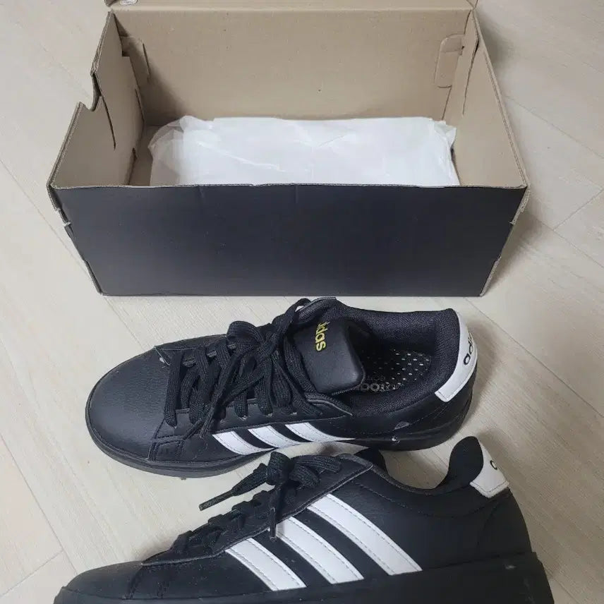 [BUNJANG] Adidas Superstar 2.0 Sneakers Black 235mm / 아디다스 운동화 슈퍼스타 235