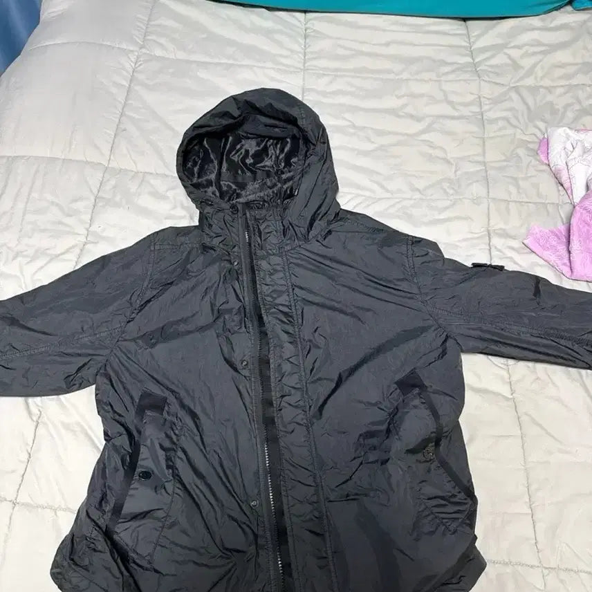 [BUNJANG] Stone Island Hooded Zip-Up Jacket Black / 스톤아일랜드 후드 집업 자켓 블랙