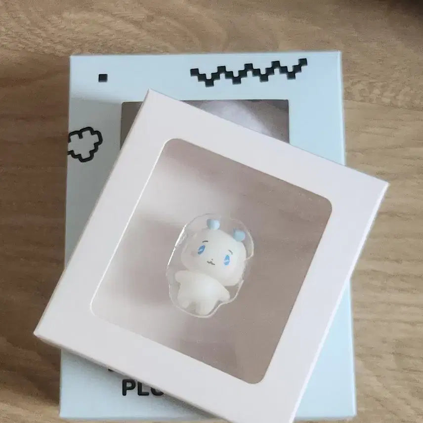 [BUNJANG] MeMeMiMu MeMu Doll Cable Protector (Unsealed) / 므메미무 몌무 인형 케이블 프로텍터