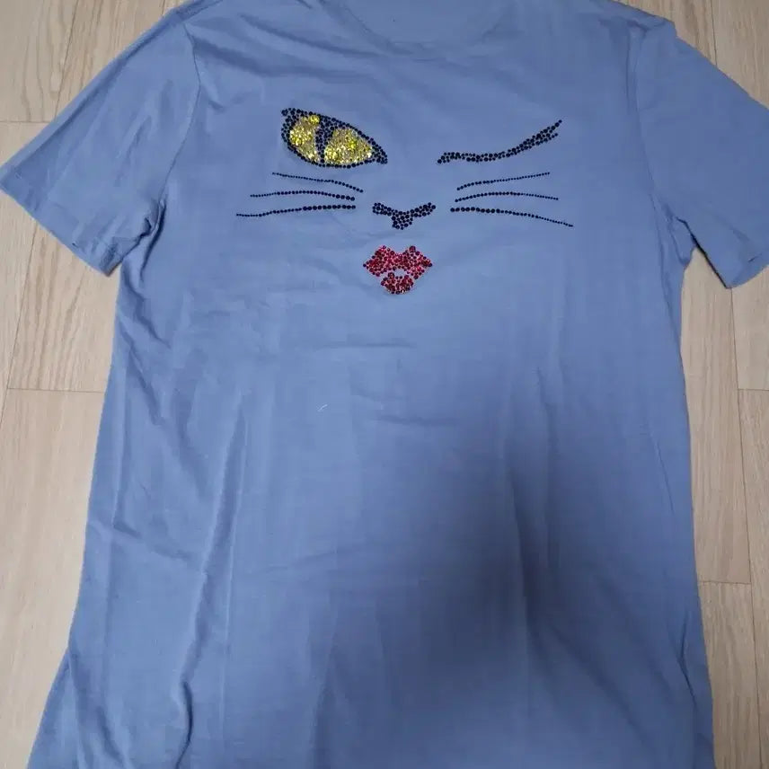 [BUNJANG] Ermanno Scervino Cat Face Cubic Embellished T-Shirt / 에르마노 설비노 새상품