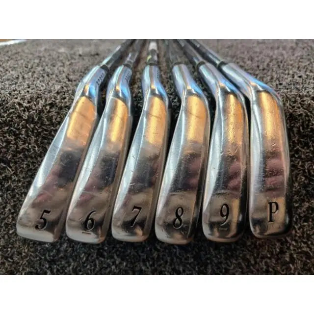 [BUNJANG] ONOFF LABOSPEC RB-247F NS PRO 850R Iron Set (5-P) / 온오프 LABOSPEC RB-247F NS PRO 850R 5-P...