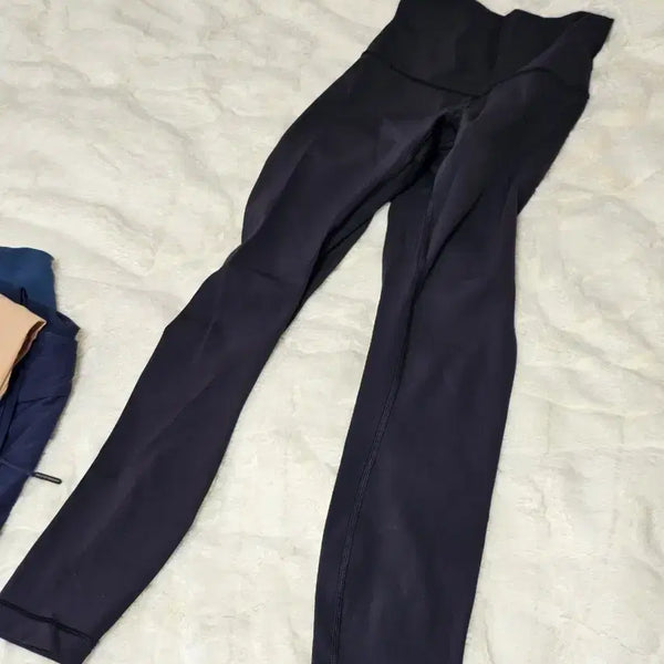 [BUNJANG] Lululemon Black Wunder Under Leggings Size 2 / 룰루레몬 블랙 원더언더 소재 레깅스 2사이즈