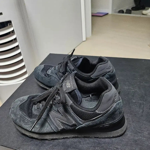 [BUNJANG] New Balance 574 Black Sneakers (230mm) / 뉴발란스 574 블랙 230mm 상태좋음