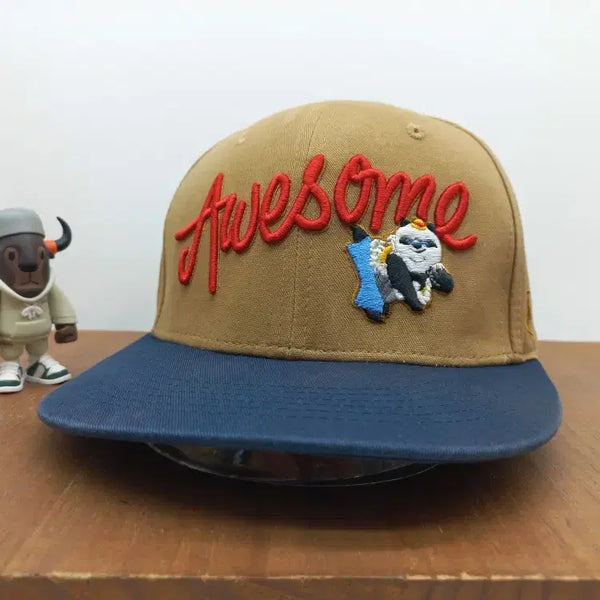 [BUNJANG] Hat's On x Kung Fu Panda Collaboration Awesome Embroidered Character Snapback (Beige/Navy) / 햇츠온 x 쿵푸팬더 콜라보 Awesome 자수 캐릭터 콜라보 스냅백 베이지 네이비