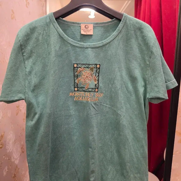 [BUNJANG] Vintage Embroidered Short-Sleeve T-Shirt (L) / 7/70 희긔 빈티지 자수 반팔티 L