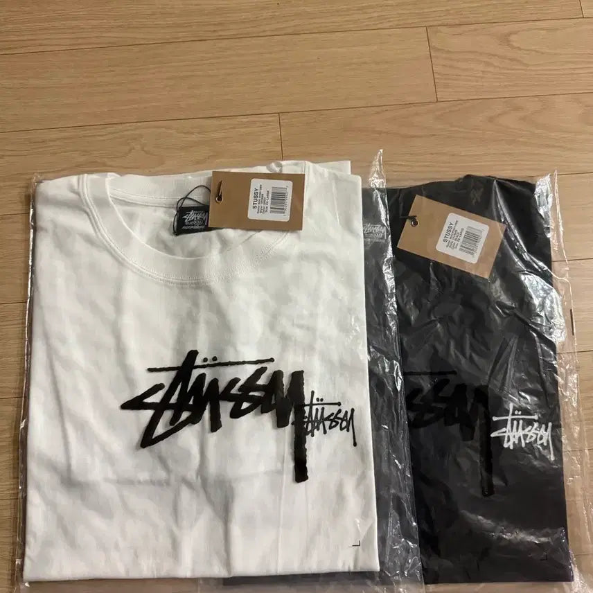 [BUNJANG] Stussy Short Sleeve T-Shirt Black/White / 스투시 반팔티 블랙/화이트