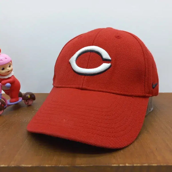 [BUNJANG] Nike Cincinnati Reds MLB Embroidered Logo Vintage Baseball Cap Red / Y2K 올드 나이키팀 MLB 신시내티 레즈 자수 로고 빈티지 야구모자 볼캡 레드