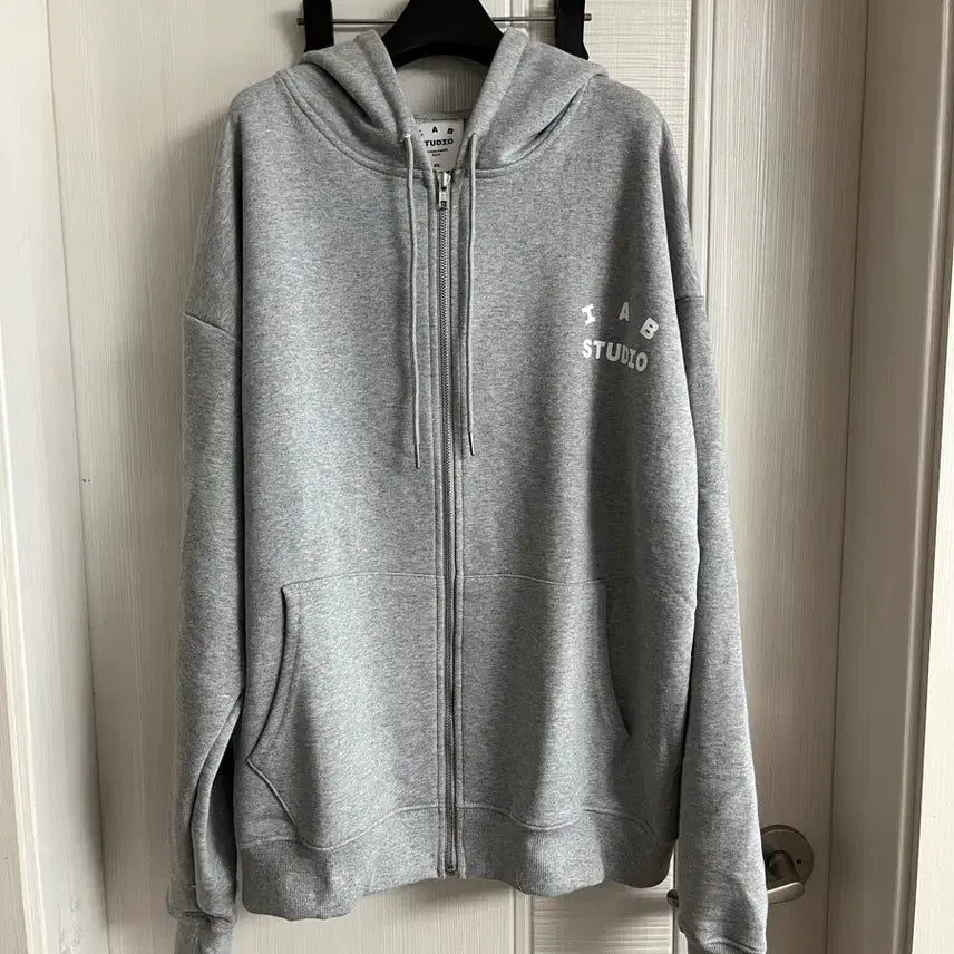 [BUNJANG] A-App Hoodie Zip-up (XL) / 아앱후드집업 새상품