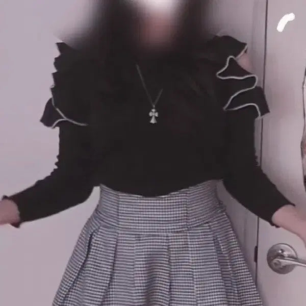 [BUNJANG] GRL Frill Knit S / 스나계Grl 그레일 프릴니트s