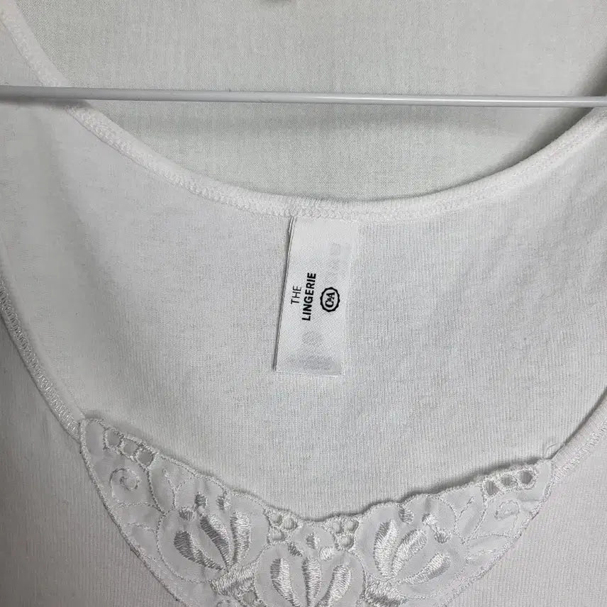 [BUNJANG] Vintage Rose Camisole Sleeveless Top / 빈티지 로즈 폐뇨아 슬리브리스 나시 탑 캐미솔