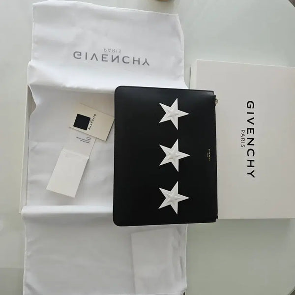 [BUNJANG] Givenchy Star Clutch Black / 지방시 클러치