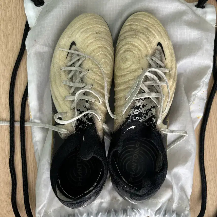 [BUNJANG] Nike Phantom Luna AG Football Boots Size 270 / 팬텀 루나 ag 270 축구화
