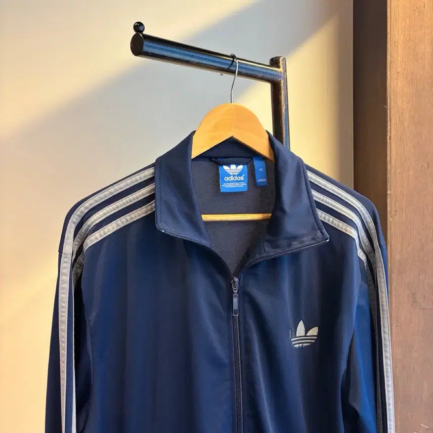 [BUNJANG] Adidas Firebird Silver Track Top Jacket / 17784 - 아디다스 파이어버드 실버 트랙탑 자켓