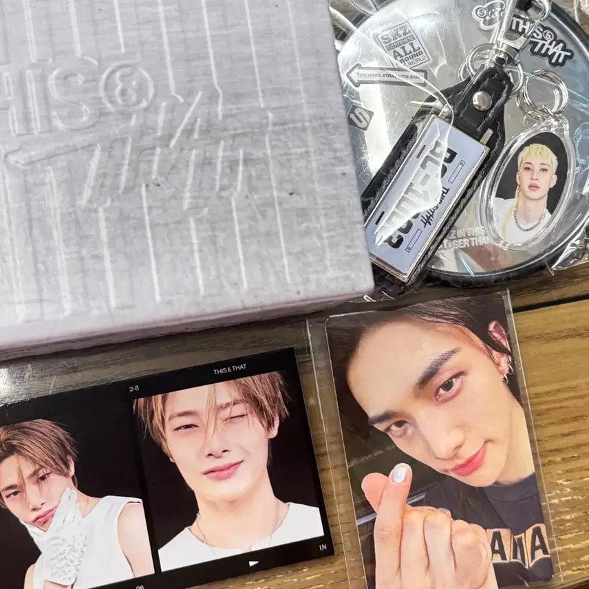 [BUNJANG] Stray Kids SKZ DISC ENCHANT Limited Edition TRUCK Version Album - Hyunjin Keyring Included (Excludes Photocards) / 알라딘 특전 현진)스트레이키즈 스키즈 디스엔댓 한정반 TRUCK 버전 앨범 방찬 키링 아이엔 포함