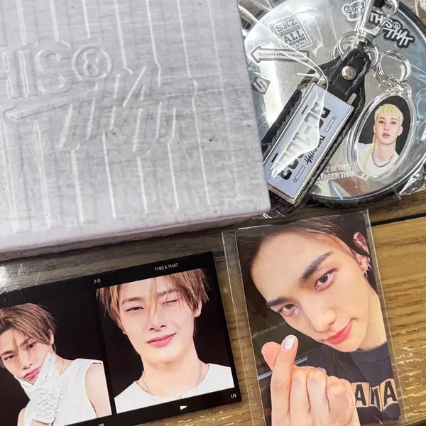 [BUNJANG] Stray Kids SKZ DISC ENCHANT Limited Edition TRUCK Version Album - Hyunjin Keyring Included (Excludes Photocards) / 알라딘 특전 현진)스트레이키즈 스키즈 디스엔댓 한정반 TRUCK 버전 앨범 방찬 키링 아이엔 포함