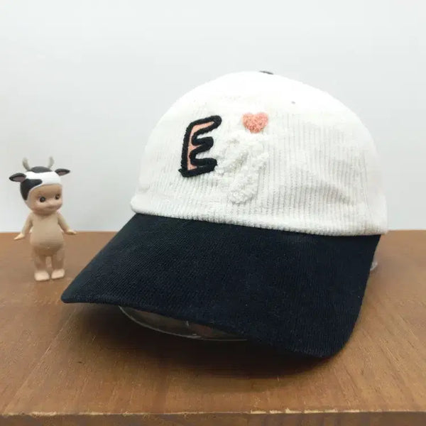 [BUNJANG] ELLE GOLF Corduroy Heart Embroidery Ball Cap White Black / 엘르골프 부클 자수 하트 코듀로이 볼캡 골덴 배색 골프 모자 화이트 블랙