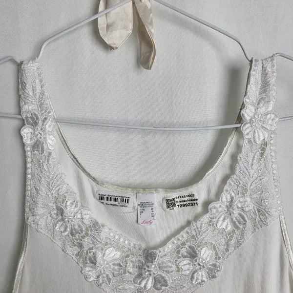[BUNJANG] Vintage Floral Sleeveless Camisole Top / 빈티지 플로럴 프라하 슬리브리스 캐미솔 나시 탑