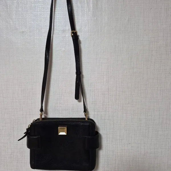 [BUNJANG] Couronne Leather Shoulder Bag Black / 쿠론 여성 가죽 숄더백 블랙