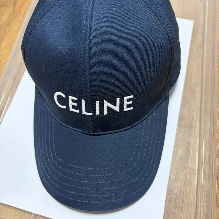 [BUNJANG] Celine Logo Embroidered Cotton Baseball Cap Navy / 정품 셀린느 로고 자수 코튼 베이스 볼캡 네이비색상 -미착용새상품-