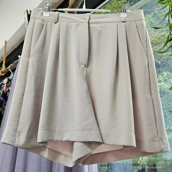 [BUNJANG] Wrinkle-Free Pin Tuck Shorts (M, Light Grey) / [새상품]구김 없는 핀턱 반바지
