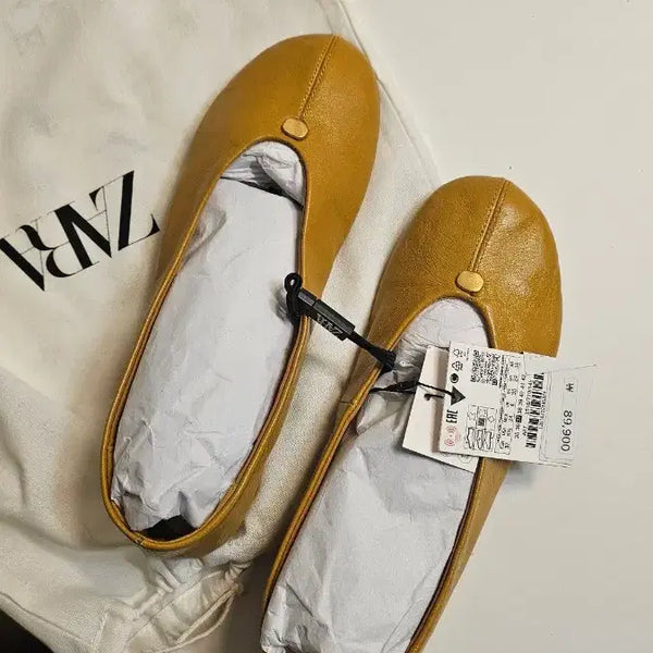 [BUNJANG] ZARA Lambskin Flats Size 37 (US 6.5-7) / ZARA)마르니가 생각나는 양가죽 플랫슈즈 37(235~240) 새제품