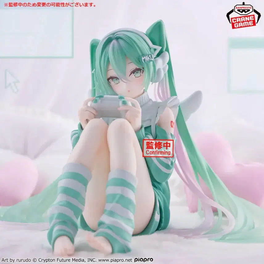 [BUNJANG] Hatsune Miku Holiday Ver. Figure (Sealed) / (미개봉) 홀리데이 미쿠 피규어 팝니다~