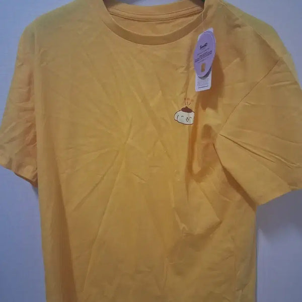 [BUNJANG] Sanrio Yellow Short-Sleeve T-Shirt / 산리오 반팔티 옐로우
