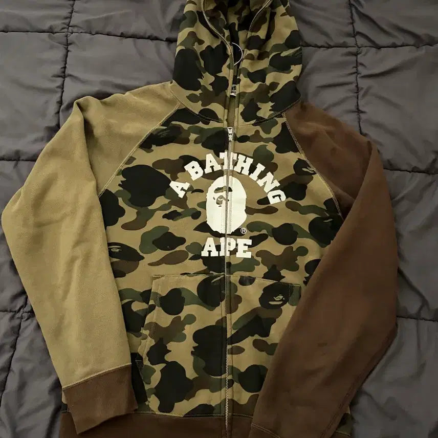 [BUNJANG] BAPE First Camo Crazy College Full Zip Hoodie / 베이프 퍼스트 카모 크레이지 컬리지 풀 후드집업